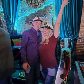 Ziggy’s - The Captain and Tenille - Music Venues Near Me - Greensboro, North Carolina