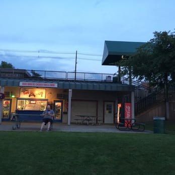 Captain Custard - Ice Cream & Frozen Yogurt Near Me - Grand Haven, Michigan Captain Custard - Ice Cream & Frozen Yogurt Near Me - Grand Haven, Michigan