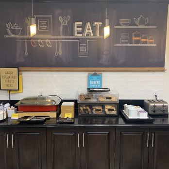 Hampton Inn Beeville - Breakfast - Hotels Near Me - Beeville, Texas Hampton Inn Beeville - Breakfast - Hotels Near Me - Beeville, Texas