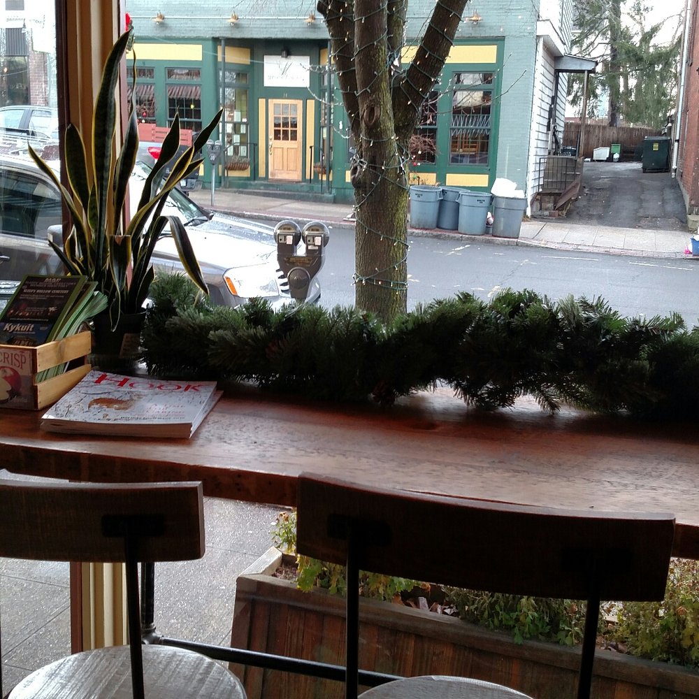Eatarry - The window seat area! - Breakfast & Brunch Near Me - Tarrytown, New York Eatarry - The window seat area! - Breakfast & Brunch Near Me - Tarrytown, New York