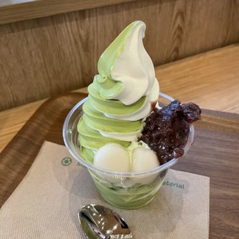 Nana's Green Tea - Matcha mocha parfait w red bean - Desserts Near Me - Bellevue, Washington