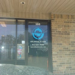 Atlantis Scuba - Entrance