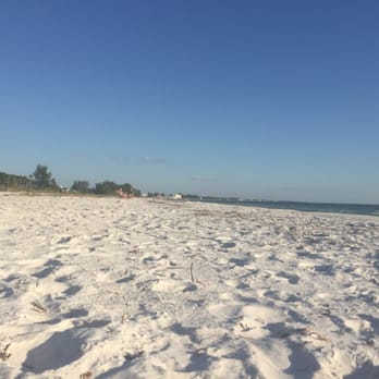Anna Maria Beach - Beaches Near Me - Bradenton Beach, Florida
