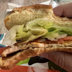 Las Mangonadas - "Chicken" sandwich