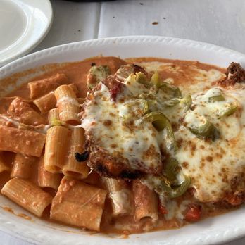 Robke’s - Bronx chicken Parm - American Near Me - Northport, New York
