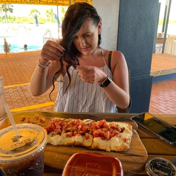 Blue Pointe Bar and Grill - Bars Near Me - Tequesta, Florida