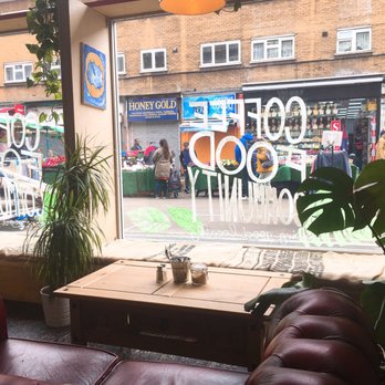 55 East - Watch the market pass by - Coffee & Tea Near Me - London, XGL 55 East - Watch the market pass by - Coffee & Tea Near Me - London, XGL