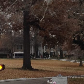 Graceland - Museums Near Me - Memphis, Tennessee