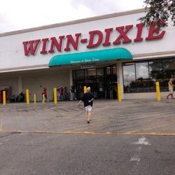 Winn Dixie - Very old-style store