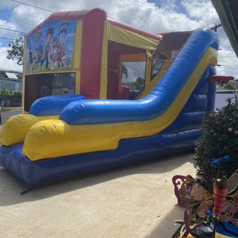 Warrior Bouncers - Pau! Bang! Set up on the driveway and partially on the grass to fit with plenty space to run and play around it! The kids loved it - Bounce House Rentals Near Me - Waipahu, Hawaii Warrior Bouncers - Pau! Bang! Set up on the driveway and partially on the grass to fit with plenty space to run and play around it! The kids loved it - Bounce House Rentals Near Me - Waipahu, Hawaii