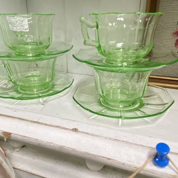 Conroe Woodlands Antique Mall - Antiques Near Me - Conroe, Texas Conroe Woodlands Antique Mall - Antiques Near Me - Conroe, Texas