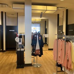 Chico's - Nice dressing room area