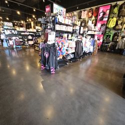 Hot Topic