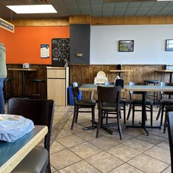North Face Pizza - Seating