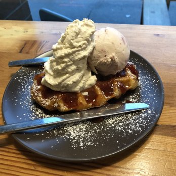 Crackle Creme - Desserts Near Me - Vancouver, British Columbia