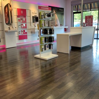 T-Mobile - Mobile Phones Near Me - St Louis, Missouri