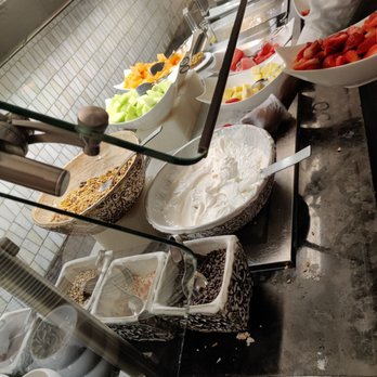American Express Centurion Lounge - Breakfast Bar - Airport Lounges Near Me - Houston, Texas American Express Centurion Lounge - Breakfast Bar - Airport Lounges Near Me - Houston, Texas