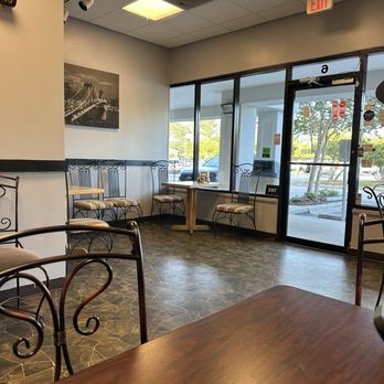 Leona's Cucina - Pasta Shops Near Me - Jacksonville, Florida
