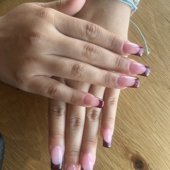 Edgy Nails & Spa - Nail Salons Near Me - Riverside, California
