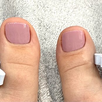 The Nail Studio - Basic pedicure - Nail Salons Near Me - Boston, Massachusetts