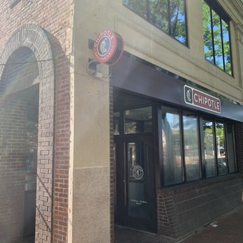 Chipotle Mexican Grill - Exterior - Mexican Near Me - Somerville, Massachusetts