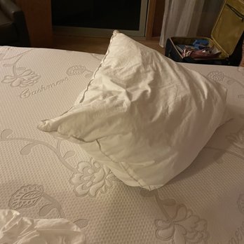 Suncadia Resort - No pillow cover - Resorts Near Me - Cle Elum, Washington Suncadia Resort - No pillow cover - Resorts Near Me - Cle Elum, Washington