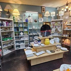 Upscale Thrift - Housewares