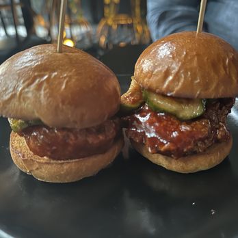 Ms Yoo - kpop chicken sliders - Korean Near Me - New York, New York Ms Yoo - kpop chicken sliders - Korean Near Me - New York, New York