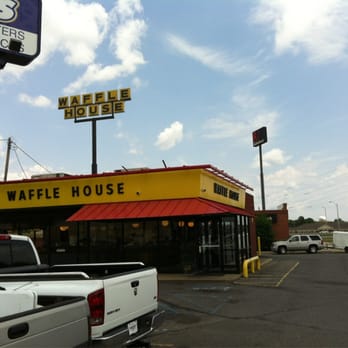 Waffle House - Nestled in by interstate 20. - Diners Near Me - West Monroe, Louisiana