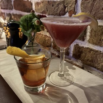 Halls Chophouse - Old fashioned and a pomegranate martini - Steakhouses Near Me - Charleston, South Carolina