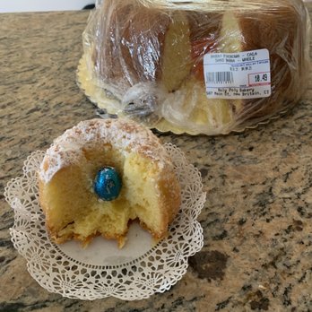 Roly Poly Bakery - Dry and lemony Easter Babka cakes. - Bakeries Near Me - New Britain, Connecticut