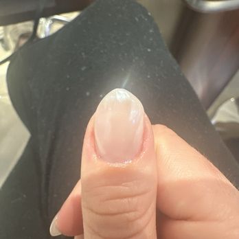 Bellagio Nails Blowout Bar - Blow Dry/Out Services Near Me - Cornelius, North Carolina
