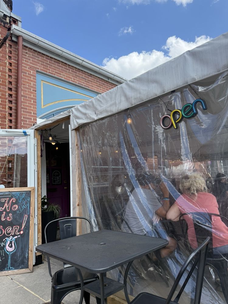 V-NO Wine Bar - wedding in Baltimore, MD