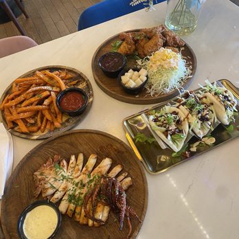 Enchant - Fried calamari, sweet potatoe fries, bao, Korean fried chicken - Asian Fusion Near Me - Los Angeles, California Enchant - Fried calamari, sweet potatoe fries, bao, Korean fried chicken - Asian Fusion Near Me - Los Angeles, California