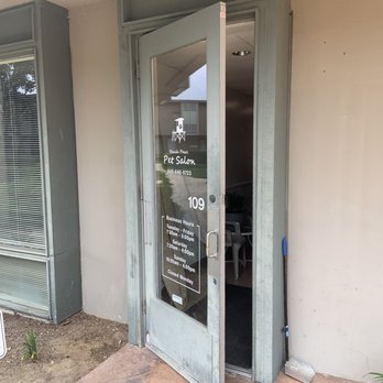 Beach Paws Pet Salon - Pet Groomers Near Me - Newport Beach , California