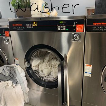 Clean Envy Laundromat - The washer I used for the rug. It can wash up to 80lbs. Again, my rug is only 15lb and it fit just fine inside the machine. - Laundromat Near Me - Van Nuys, California Clean Envy Laundromat - The washer I used for the rug. It can wash up to 80lbs. Again, my rug is only 15lb and it fit just fine inside the machine. - Laundromat Near Me - Van Nuys, California