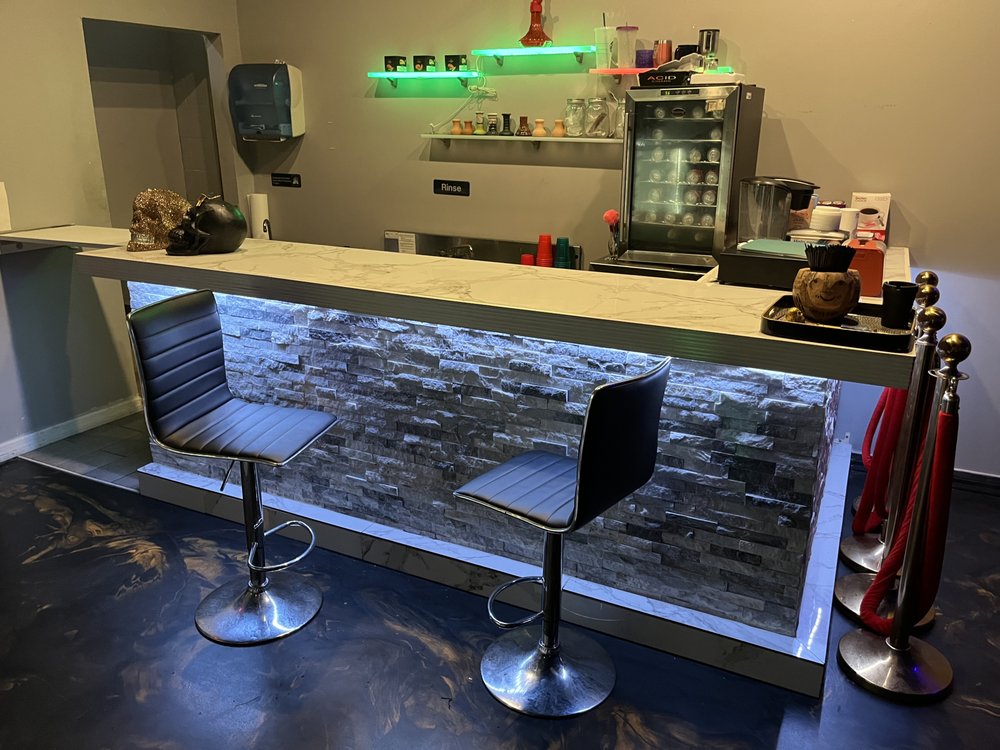 ZULU HOOKAH LOUNGE TEMP. CLOSED Updated August 2024 26 Photos