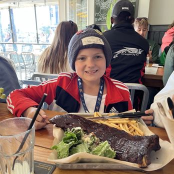 10 Acres Commons - Full rack baby back ribs - Seafood Near Me - Victoria, British Columbia