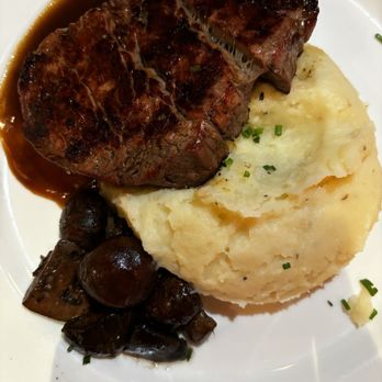 Silverado - Wood Grilled Filet Mignon 6oz - American Near Me - Annandale, Virginia