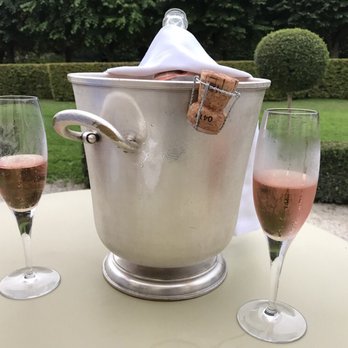 Château d'Etoges Restaurant - French Near Me - Étoges, 51