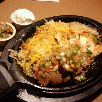 Denny's - steak and chicken skillet w/hash browns, pico de gallo and tortillas ($10.99) - Diners Near Me - Arcadia, California