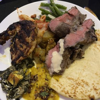 Bell Event Centre - Buffet selection - Venues & Event Spaces Near Me - Cincinnati, Ohio