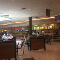 Country Club Centre - The minimalist food court.