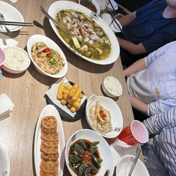 B2J Fish Soup - Medium pot class - Chinese Near Me - Edison, New Jersey B2J Fish Soup - Medium pot class - Chinese Near Me - Edison, New Jersey