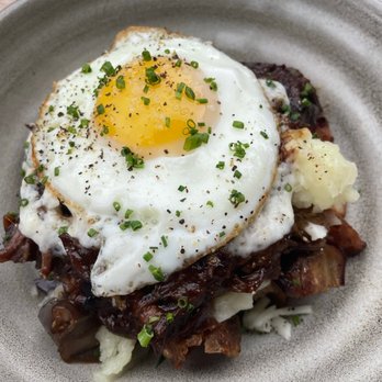 LÝRA - Short Rib Hash - Greek Near Me - Chicago, Illinois