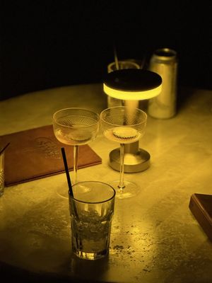 Still G.I.N. Lounge By Dre and Snoop by null