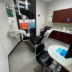 Advanced Technique Denture & Implant Solutions - Photo