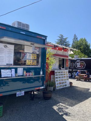 Milwaukie Station Food Cart Pod by null