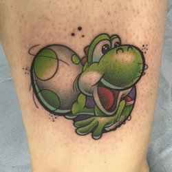 Big Daddy's Tattoos - Amazing Yoshi Tattoo - by Troy Goforth