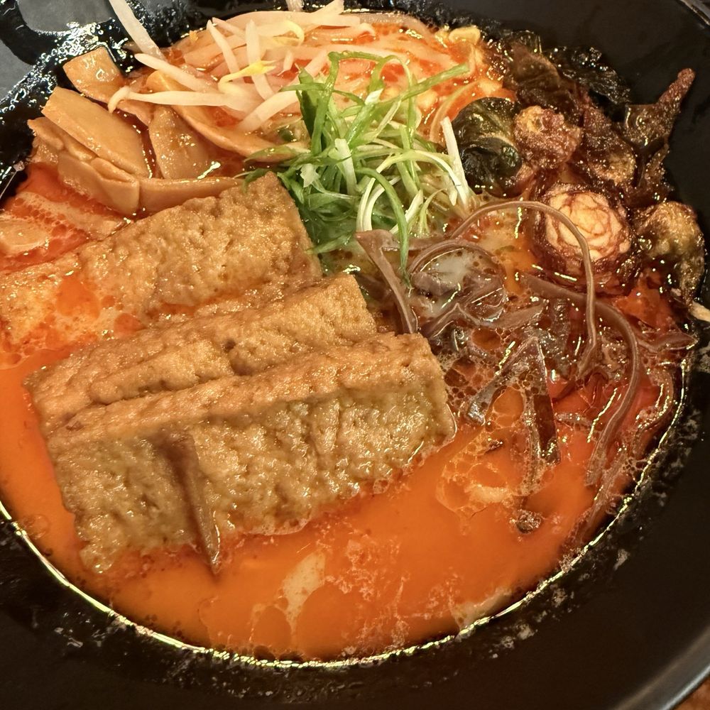 Spicy vegan ramen